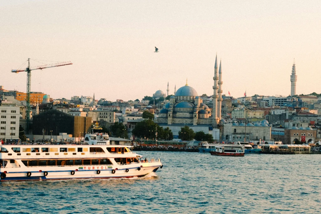 pexels-matreding-12625273-1024x683 Top 10 Must-See Sights in Istanbul: Your Ultimate Travel Guide