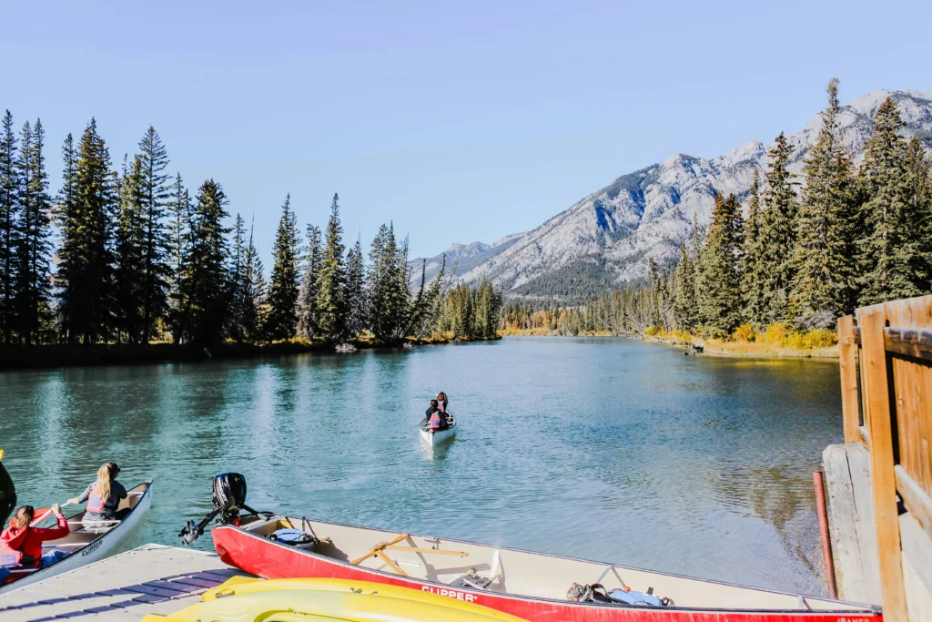 pexels-rachel-claire-7263726-1024x683 Banff National Park: Best Hikes, Lakes, and Hidden Gems